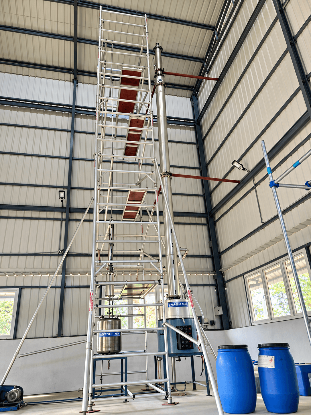 The fractional distillation column inside the Amitié Fleur extraction plant